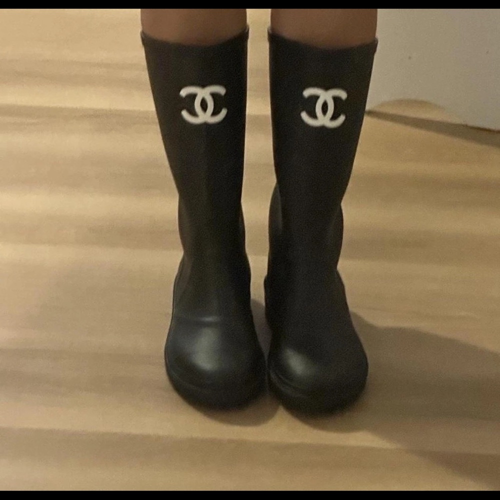 Chanel rain boots rubber - Picture 6 of 7